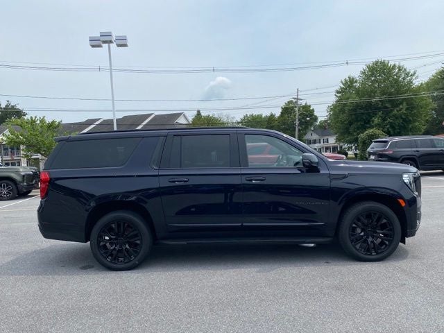 2022 GMC Yukon XL SLT