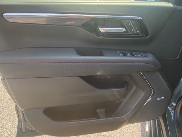 2026 Chevrolet Suburban RST, 4WD