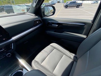 2026 Chevrolet Suburban RST, 4WD