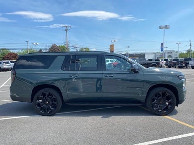 2026 Chevrolet Suburban RST, 4WD
