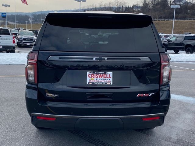 2022 Chevrolet Suburban 4WD RST