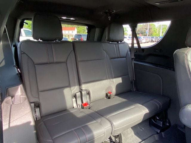 2024 Chevrolet Suburban 4WD RST