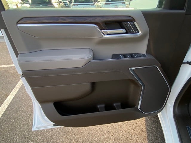 2025 GMC Sierra 1500 4WD Crew Cab Short Box SLT