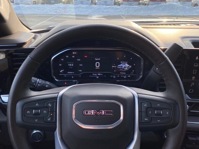 2025 GMC Sierra 1500 4WD Crew Cab Short Box SLT