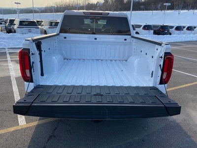 2025 GMC Sierra 1500 4WD Crew Cab Short Box SLT