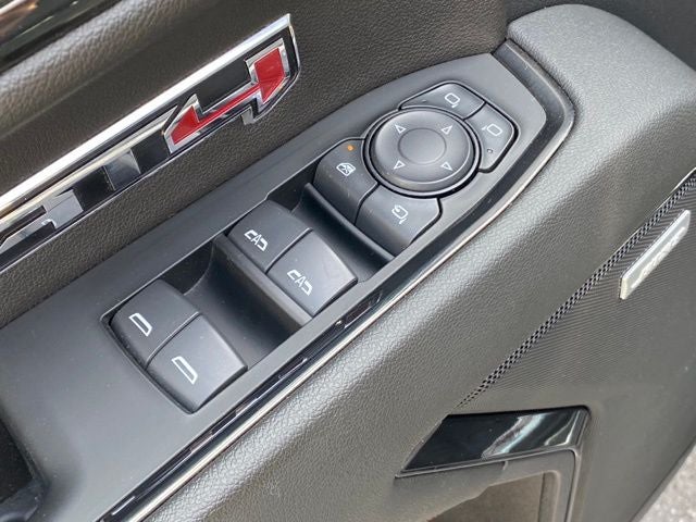 2023 GMC Sierra 1500 4WD Crew Cab Short Box AT4