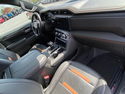 2023 GMC Sierra 1500 4WD Crew Cab Short Box AT4
