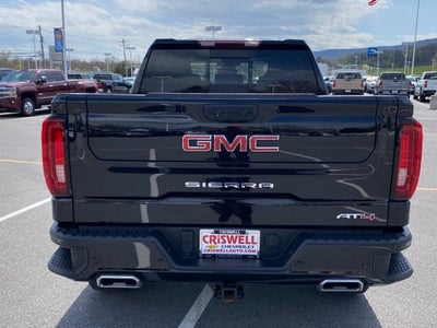 2023 GMC Sierra 1500 4WD Crew Cab Short Box AT4