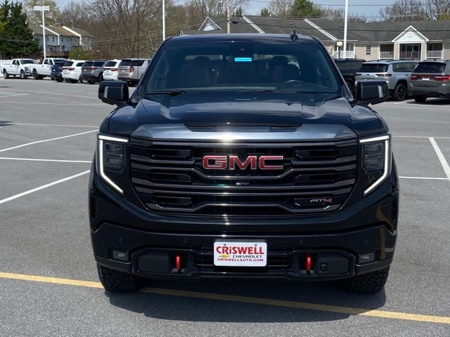 2023 GMC Sierra 1500 4WD Crew Cab Short Box AT4
