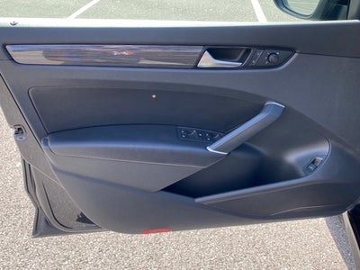 2020 Volkswagen Passat 2.0T R-Line