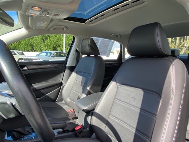 2020 Volkswagen Passat 2.0T R-Line