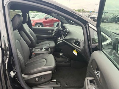 2027 Chrysler Pacifica PACIFICA SELECT