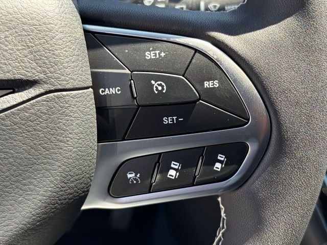 2027 Chrysler Pacifica PACIFICA SELECT