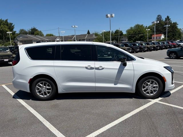 2027 Chrysler Pacifica PACIFICA SELECT