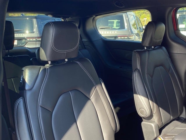 2026 Chrysler Voyager VOYAGER LX