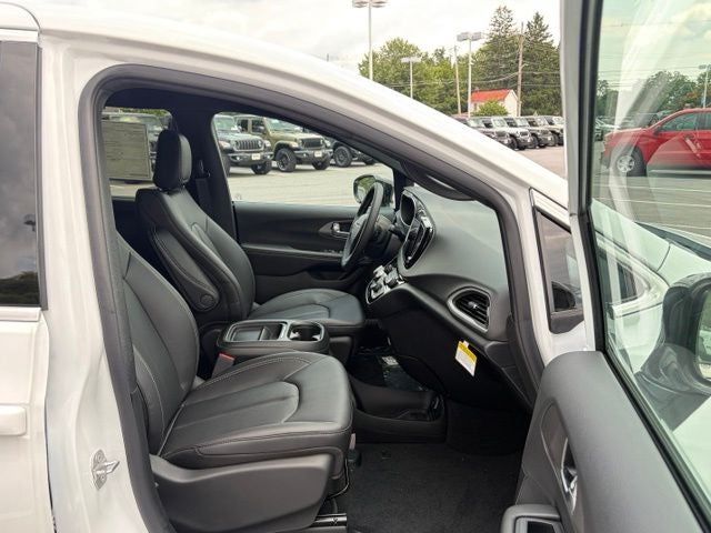 2027 Chrysler Pacifica PACIFICA LX
