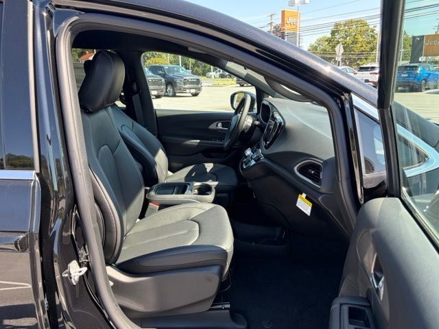 2027 Chrysler Pacifica PACIFICA LX