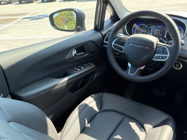 2027 Chrysler Pacifica PACIFICA LX