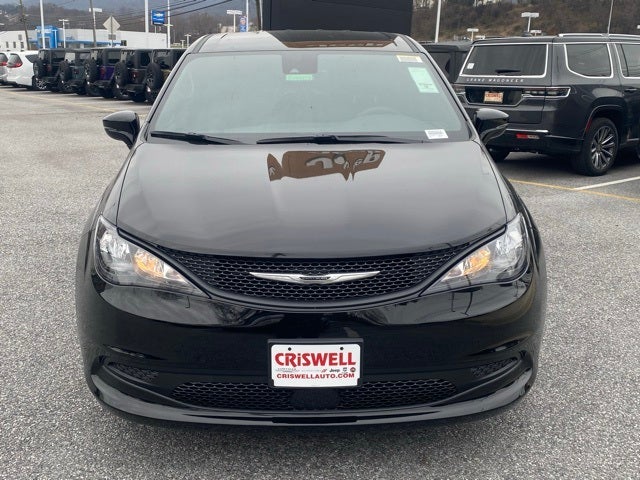 2026 Chrysler Voyager VOYAGER LX