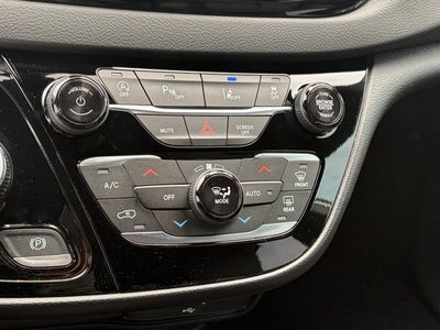 2026 Chrysler Voyager VOYAGER LX