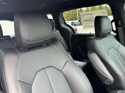 2026 Chrysler Voyager VOYAGER LX