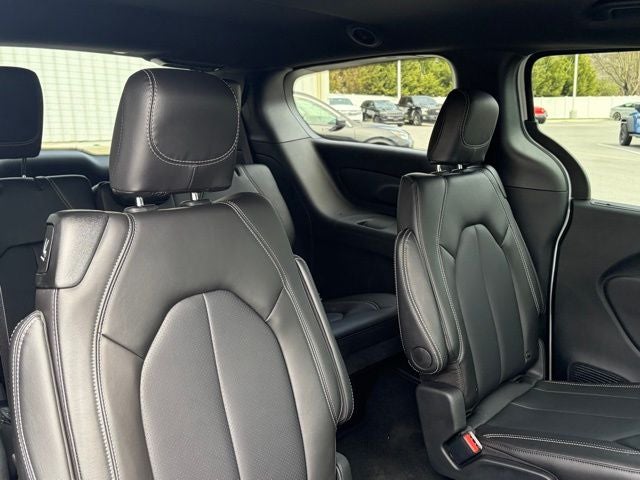 2026 Chrysler Voyager VOYAGER LX