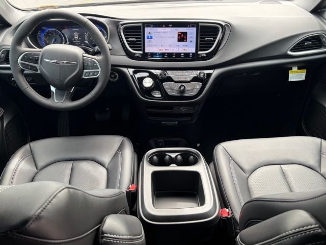 2026 Chrysler Voyager VOYAGER LX