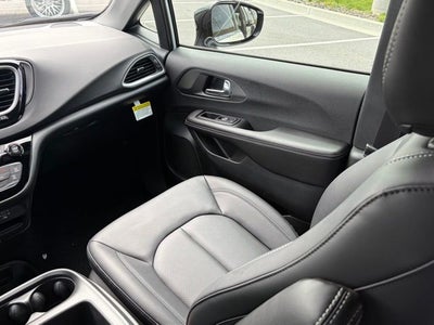 2026 Chrysler Voyager VOYAGER LX