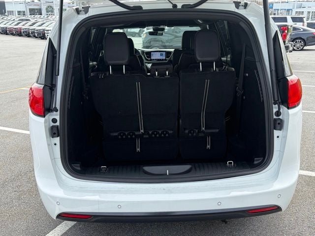 2026 Chrysler Voyager VOYAGER LX