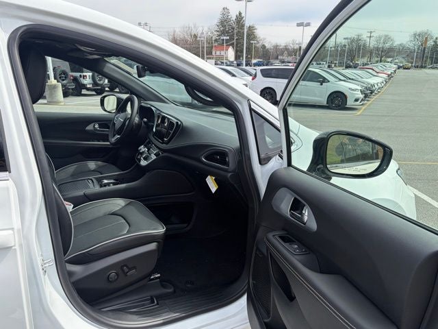 2026 Chrysler Pacifica PACIFICA LIMITED