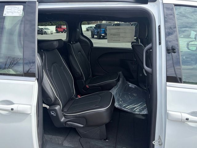 2026 Chrysler Pacifica PACIFICA LIMITED