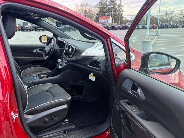 2026 Chrysler Pacifica PACIFICA LIMITED