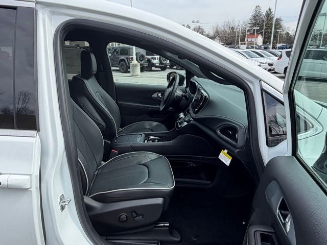 2026 Chrysler Pacifica PACIFICA LIMITED