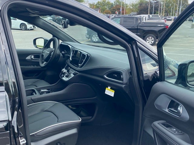 2026 Chrysler Pacifica PACIFICA LIMITED