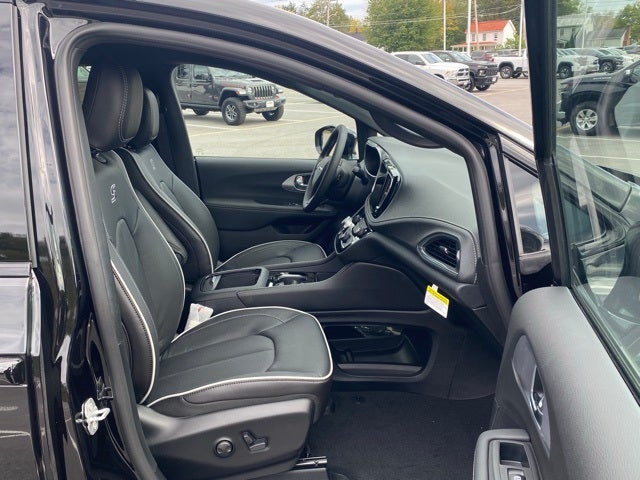 2026 Chrysler Pacifica PACIFICA LIMITED