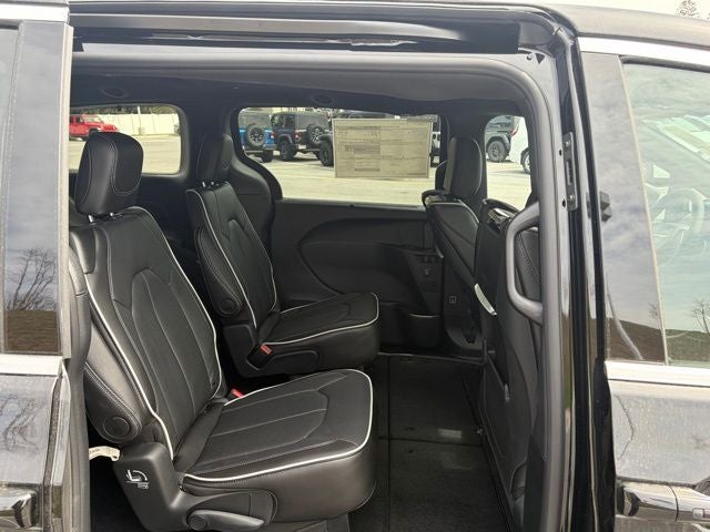 2026 Chrysler Pacifica PACIFICA LIMITED