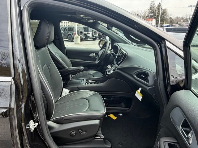 2026 Chrysler Pacifica PACIFICA LIMITED