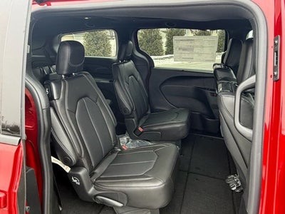2026 Chrysler Pacifica PACIFICA SELECT AWD