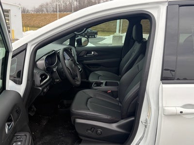 2026 Chrysler Pacifica PACIFICA SELECT AWD