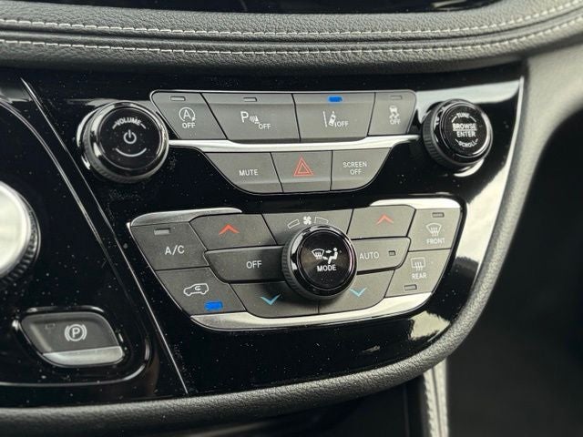 2027 Chrysler Pacifica PACIFICA LIMITED AWD