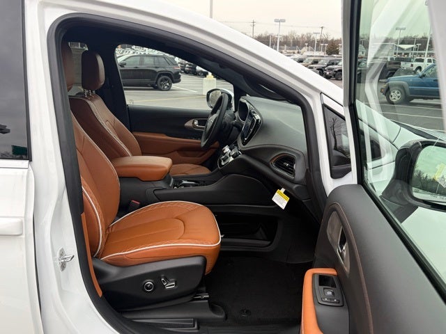 2026 Chrysler Pacifica PACIFICA PINNACLE AWD