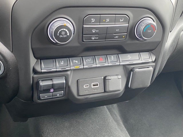 2025 Chevrolet Silverado 2500HD 4WD Crew Cab Standard Bed Custom