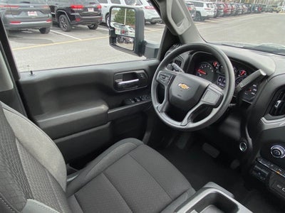 2025 Chevrolet Silverado 2500HD 4WD Crew Cab Standard Bed Custom