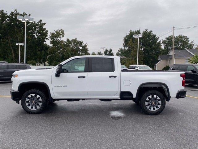 2022 Chevrolet Silverado 2500HD 4WD Crew Cab Standard Bed Custom