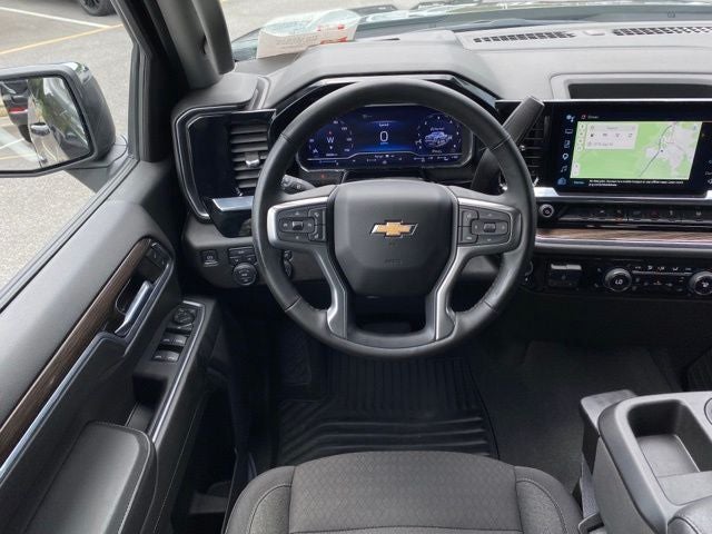 2024 Chevrolet Silverado 1500 4WD Crew Cab Short Bed LT