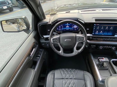 2023 Chevrolet Silverado 1500 4WD Crew Cab Short Bed RST