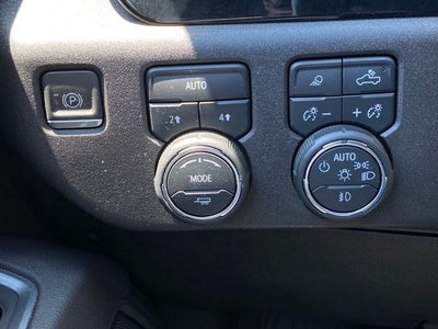 2023 Chevrolet Silverado 1500 4WD Crew Cab Short Bed LTZ