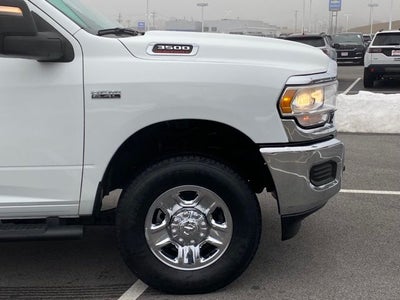 2024 RAM 3500 Tradesman Crew Cab 4x4 6'4' Box