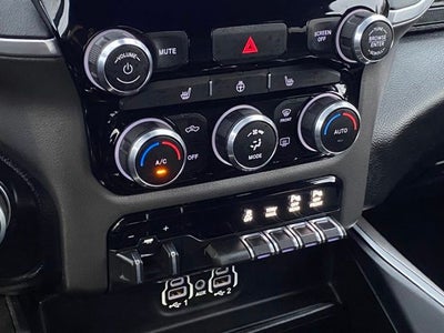 2019 RAM 3500 Big Horn Crew Cab 4x4 6'4' Box