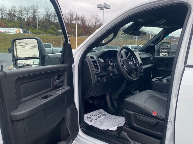 2026 RAM Ram 3500 RAM 3500 TRADESMAN CREW CAB 4X4 8' BOX